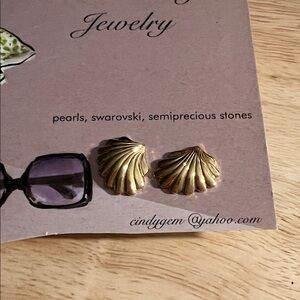 Vintage Gold Shell Earrings